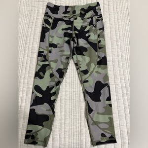 Camo light n tights by zyia!